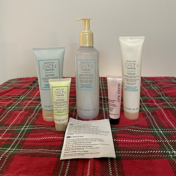 NWOT Mary Kay Satin Hands Set Shea Scrub, Shea Cream & Protecting Softener - Picture 9 of 9